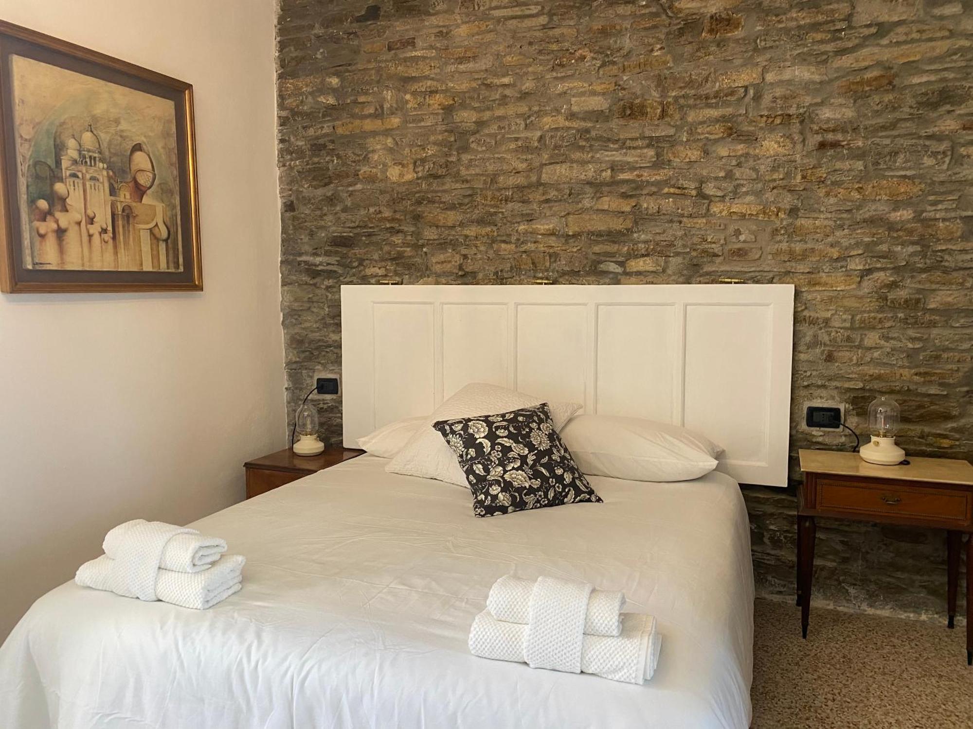 La Lupa E L'Orso Bed & Breakfast Berceto Ngoại thất bức ảnh